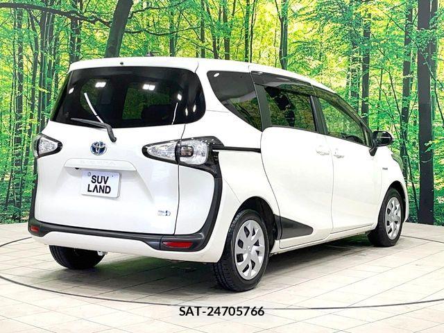 Toyota SIENTA 2017-09 8101903-18