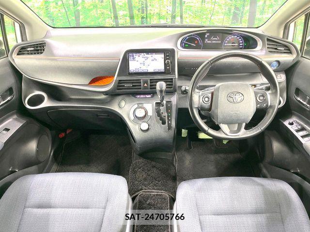 Toyota SIENTA 2017-09 8101903-1