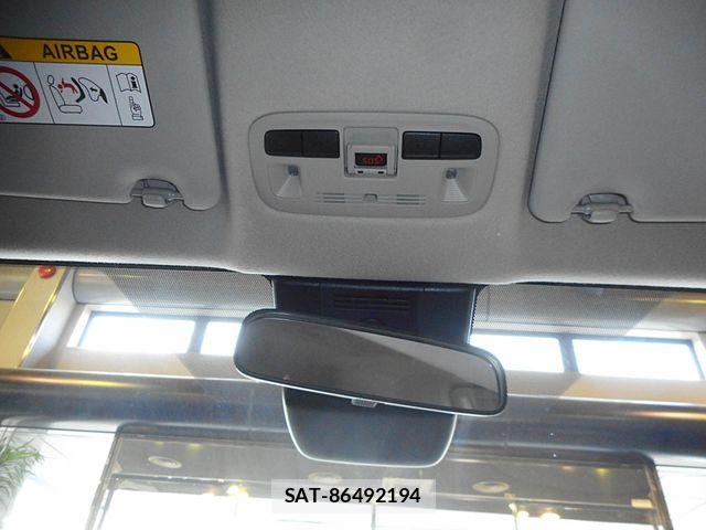 Toyota SIENTA 2026-06 8101892-12