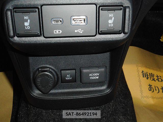 Toyota SIENTA 2026-06 8101892-19