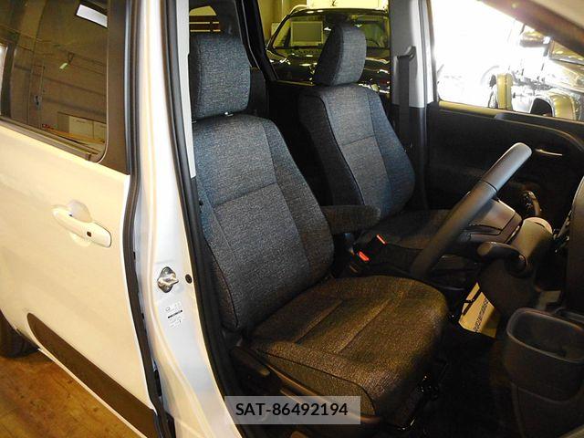 Toyota SIENTA 2026-06 8101892-24