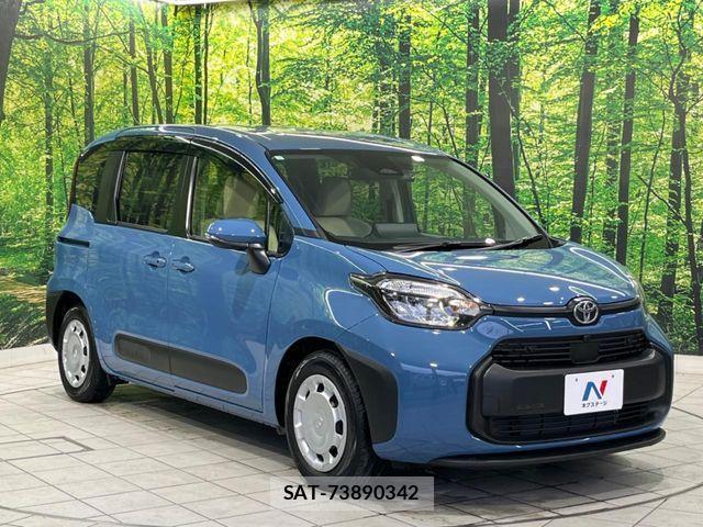 Toyota SIENTA 2023-10 8101893-15