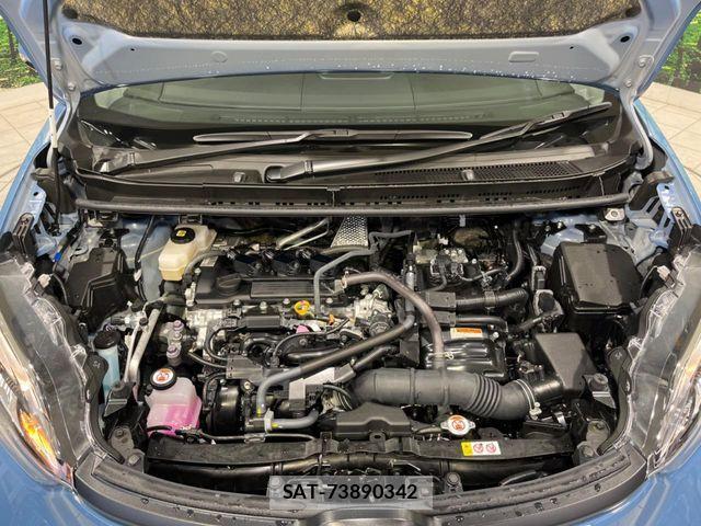 Toyota SIENTA 2023-10 8101893-17