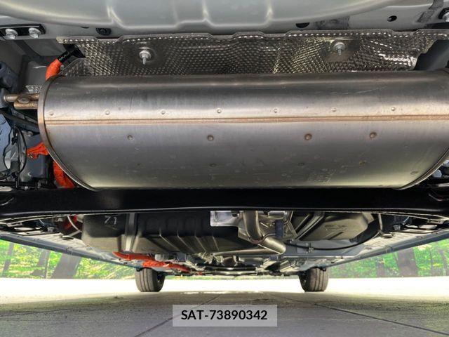 Toyota SIENTA 2023-10 8101893-18
