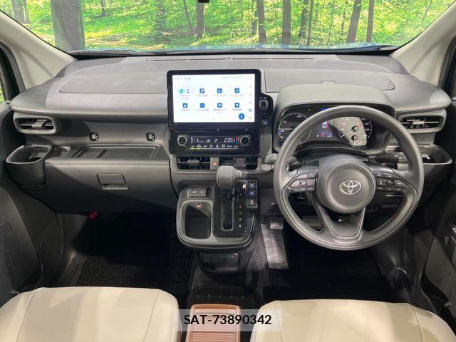 Toyota SIENTA 2023-10 8101893-1