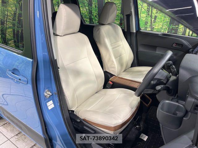 Toyota SIENTA 2023-10 8101893-7