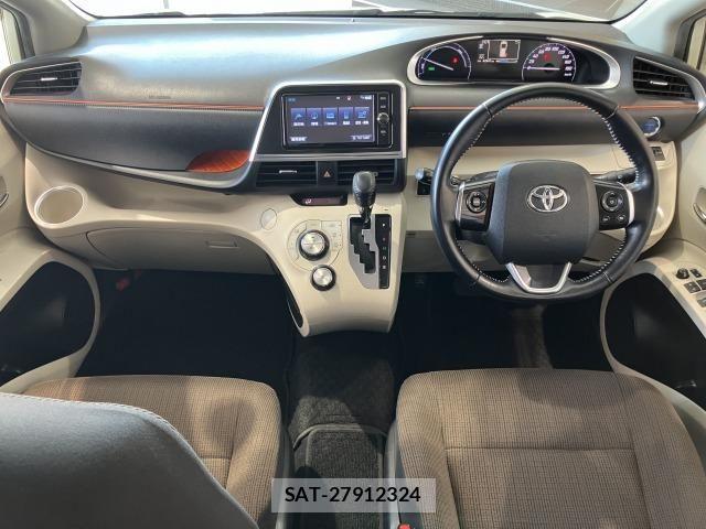 Toyota SIENTA 2017-06 8101901-1