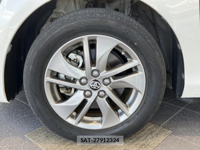 Toyota SIENTA 2017-06 8101901-26