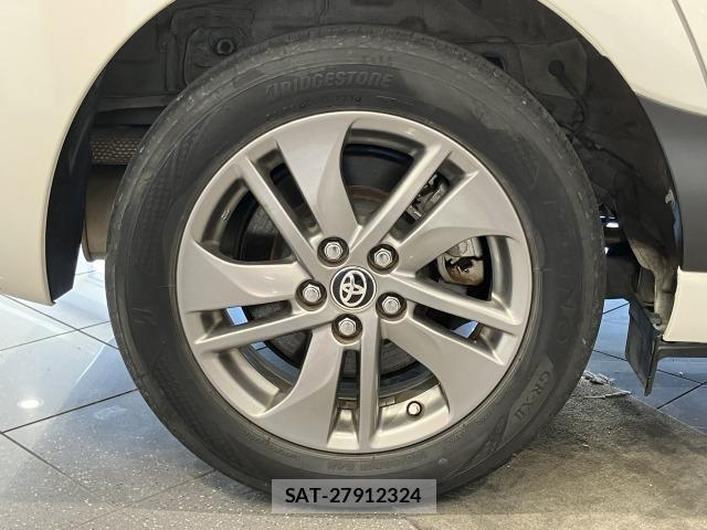 Toyota SIENTA 2017-06 8101901-28