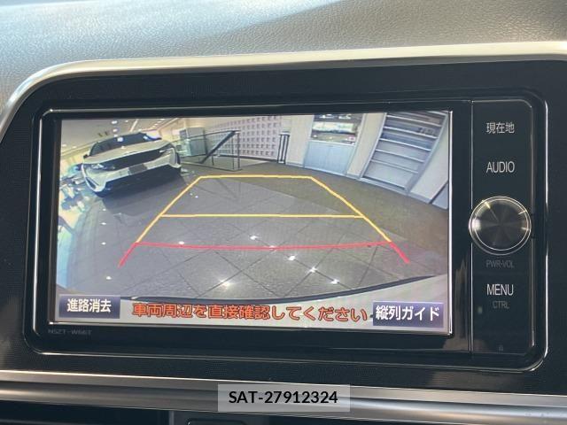 Toyota SIENTA 2017-06 8101901-3