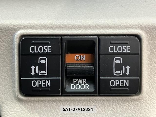 Toyota SIENTA 2017-06 8101901-4