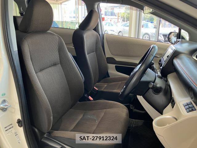 Toyota SIENTA 2017-06 8101901-8