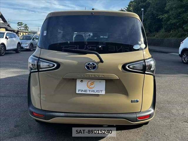 Toyota SIENTA 2020-05 8101904-14