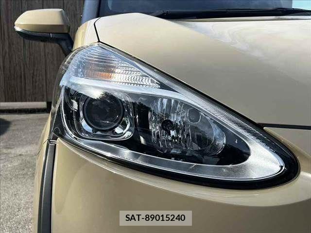 Toyota SIENTA 2020-05 8101904-18