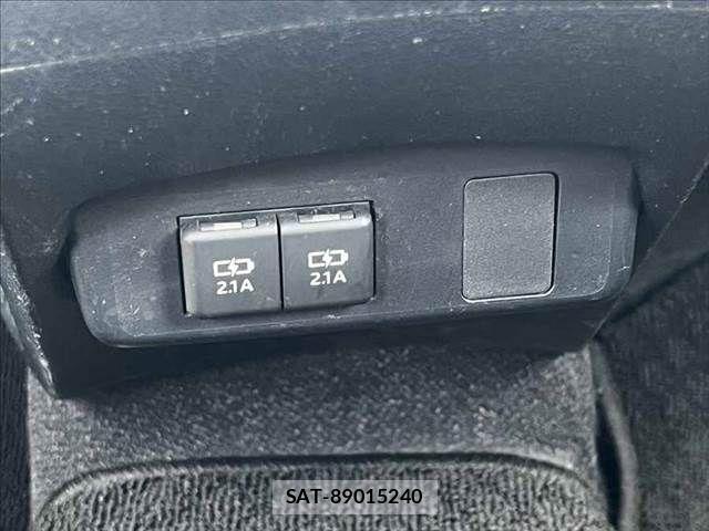 Toyota SIENTA 2020-05 8101904-29