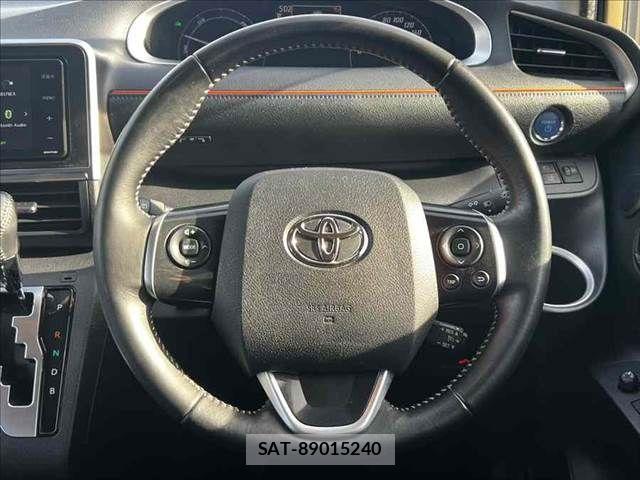 Toyota SIENTA 2020-05 8101904-8