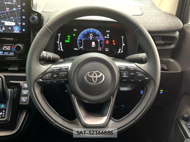 Toyota SIENTA 2025-04 8101890-11
