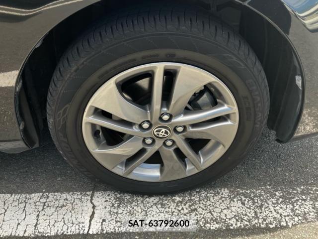 Toyota SIENTA 2015-10 8101906-2