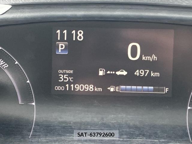 Toyota SIENTA 2015-10 8101906-28