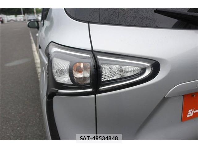 Toyota SIENTA 2020-09 8101902-27