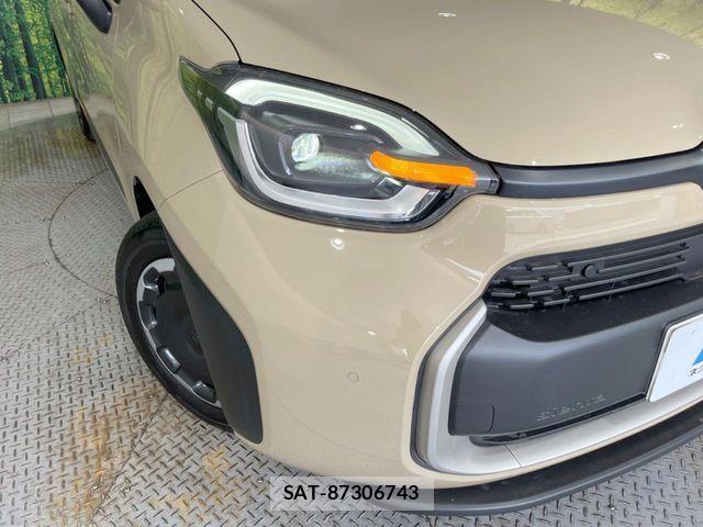 Toyota SIENTA 2023-05 8101891-12