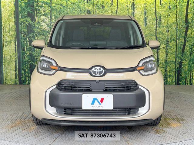 Toyota SIENTA 2023-05 8101891-14