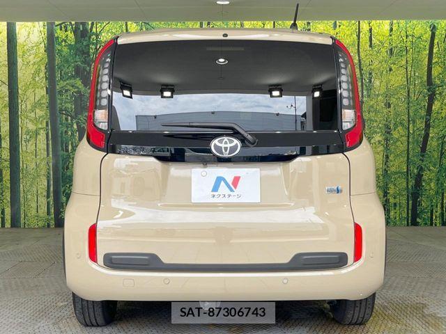 Toyota SIENTA 2023-05 8101891-15