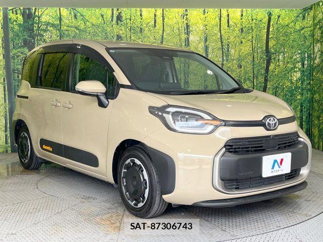 Toyota SIENTA 2023-05 8101891-16
