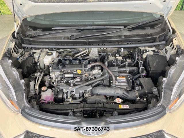 Toyota SIENTA 2023-05 8101891-17