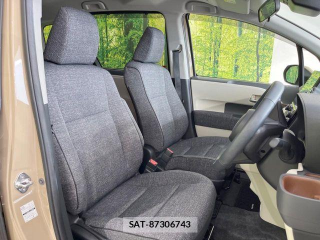 Toyota SIENTA 2023-05 8101891-7