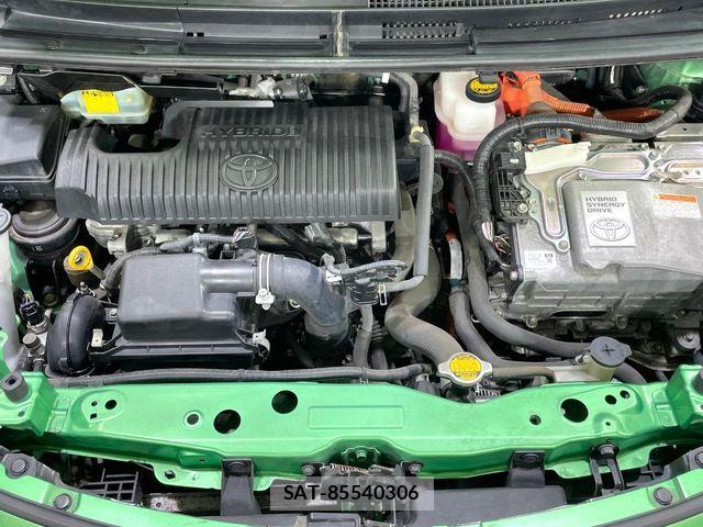 Toyota SIENTA 2015-07 8101905-18