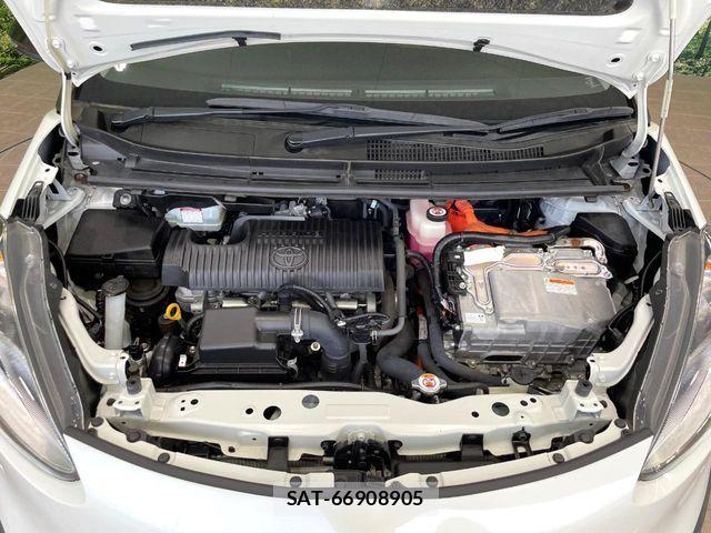 Toyota SIENTA 2019-03 8101894-18