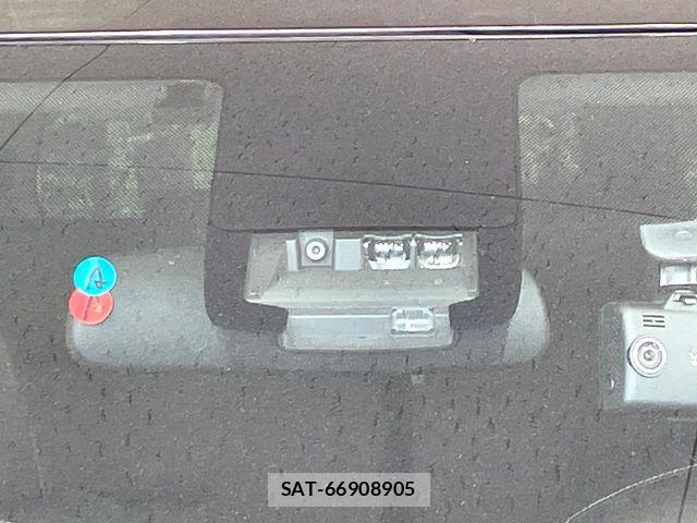 Toyota SIENTA 2019-03 8101894-5