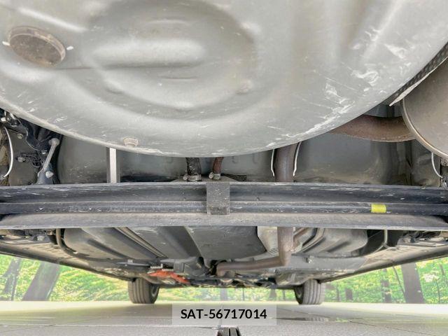 Toyota SIENTA 2020-07 8101899-19