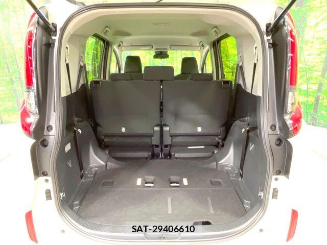 Toyota SIENTA 2023-12 8132392-11