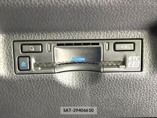 Toyota SIENTA 2023-12 8132392-7