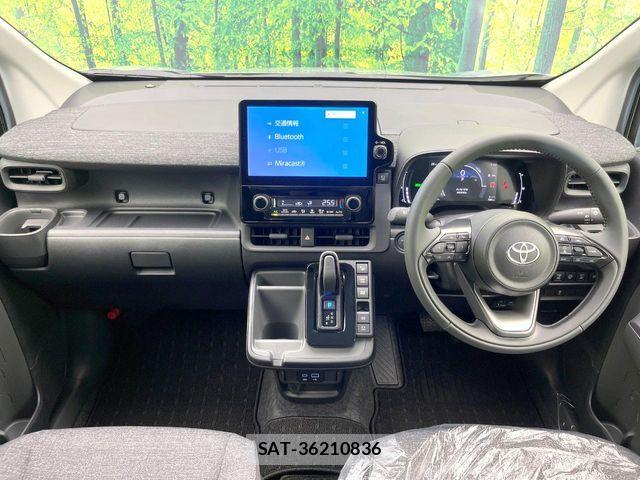 Toyota SIENTA 2026-05 8132381-1