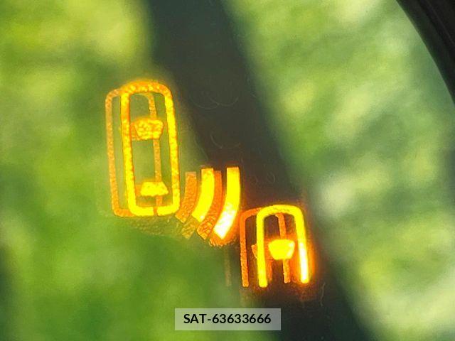 Toyota SIENTA 2024-05 8132385-6