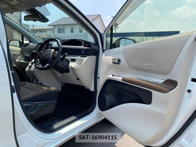 Toyota SIENTA 2015-09 8132402-13