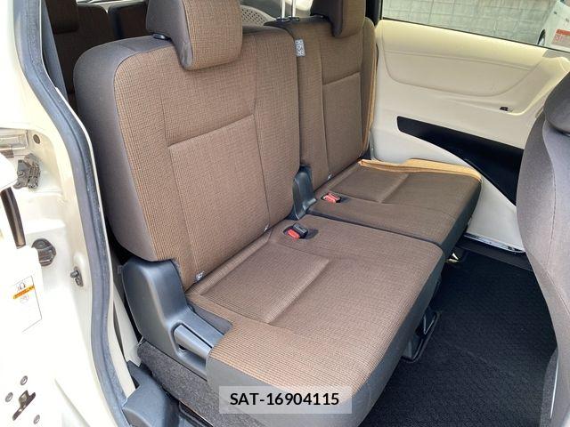 Toyota SIENTA 2015-09 8132402-16