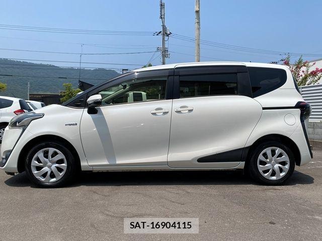 Toyota SIENTA 2015-09 8132402-4