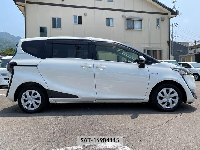 Toyota SIENTA 2015-09 8132402-5