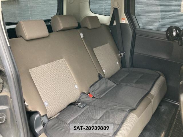 Toyota SIENTA 2023-11 8132396-12