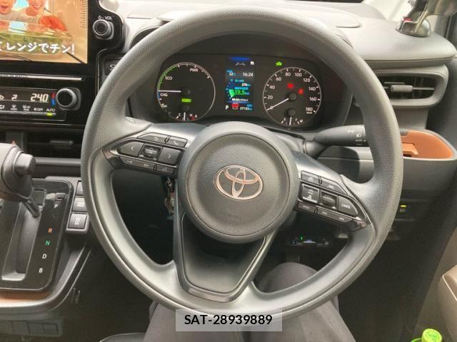 Toyota SIENTA 2023-11 8132396-19