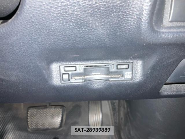 Toyota SIENTA 2023-11 8132396-25