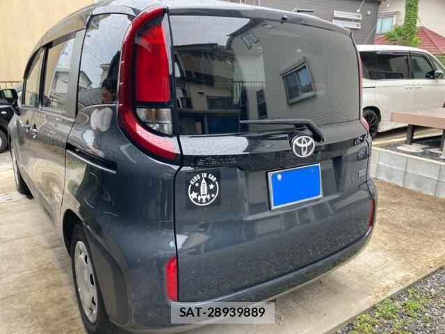 Toyota SIENTA 2023-11 8132396-3