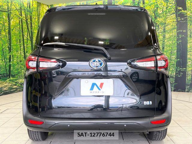 Toyota SIENTA 2021-08 8132399-15