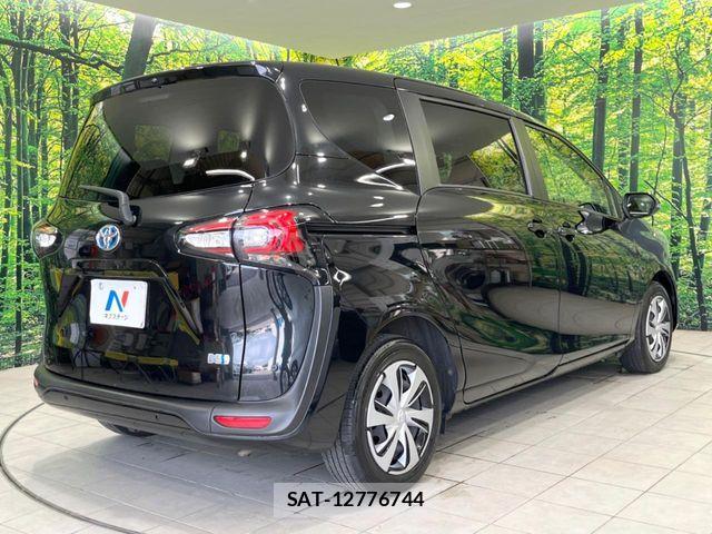 Toyota SIENTA 2021-08 8132399-16