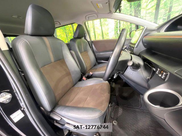 Toyota SIENTA 2021-08 8132399-7