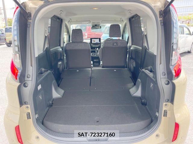 Toyota SIENTA 2023-06 8132391-11